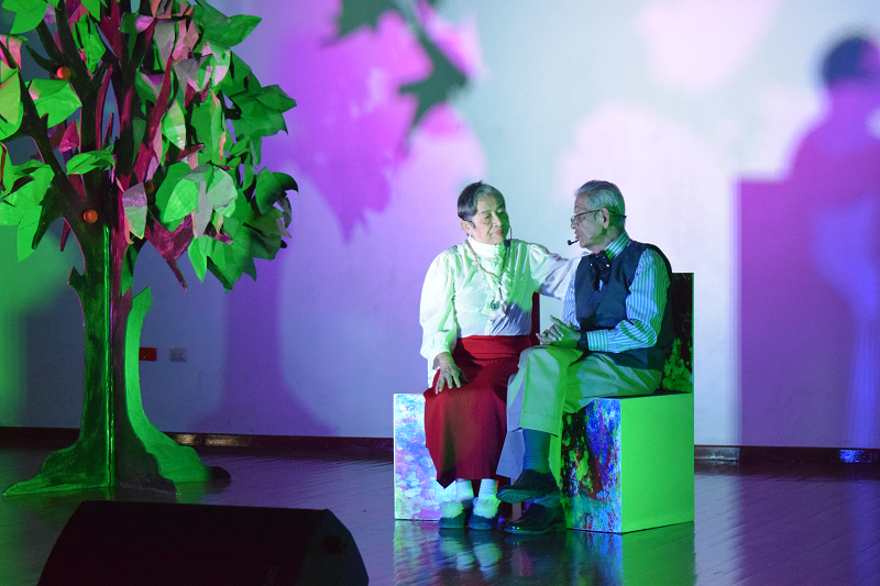 Los adultos mayores conquistan las Tertulias Politécnicas de la ESPOL