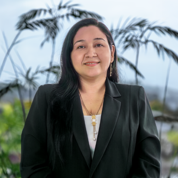Lisbeth Dávila, asesora académica